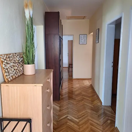 Stan Masarikova Apartment *